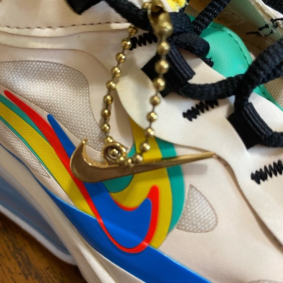 NIKE AIR270 REACT Size 8.5 - Picture 2 of 7